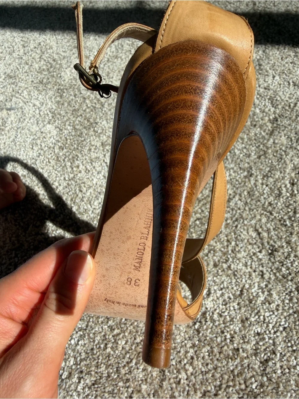 BNWT Manolo Blahnik Tan Leather Strappy Slingback Heels